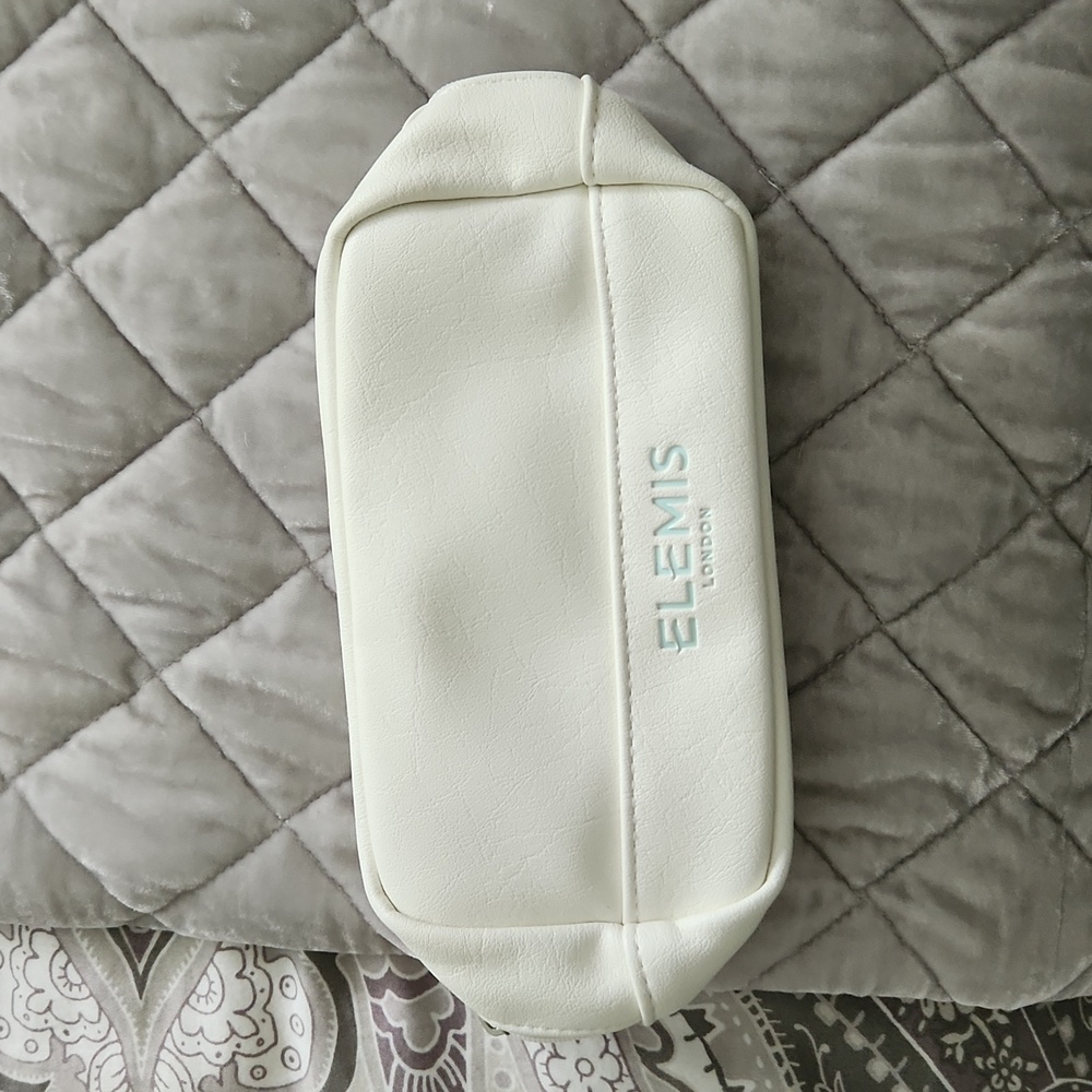 White Elemis Makeup/Toiletry bag